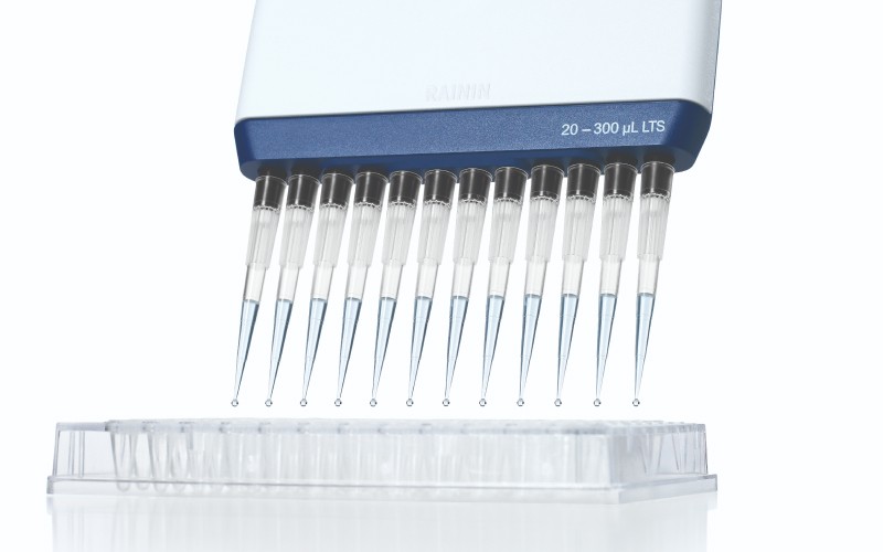 Pipette multicanaux manuelle
